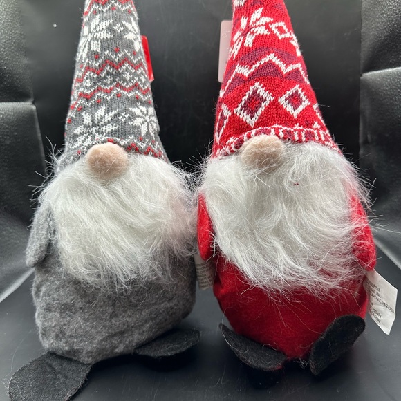 Christmas Gnomes Set is 2 - Picture 3 of 4
